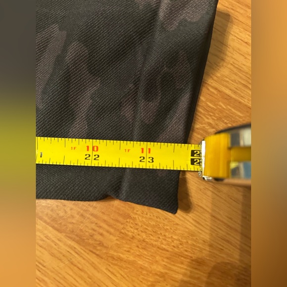 SPANX Camouflage Leggings - Picture 6 of 7